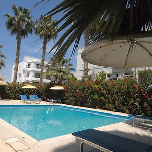 https://sunflower-hotel-apartments.protaras-cy-hotels.com